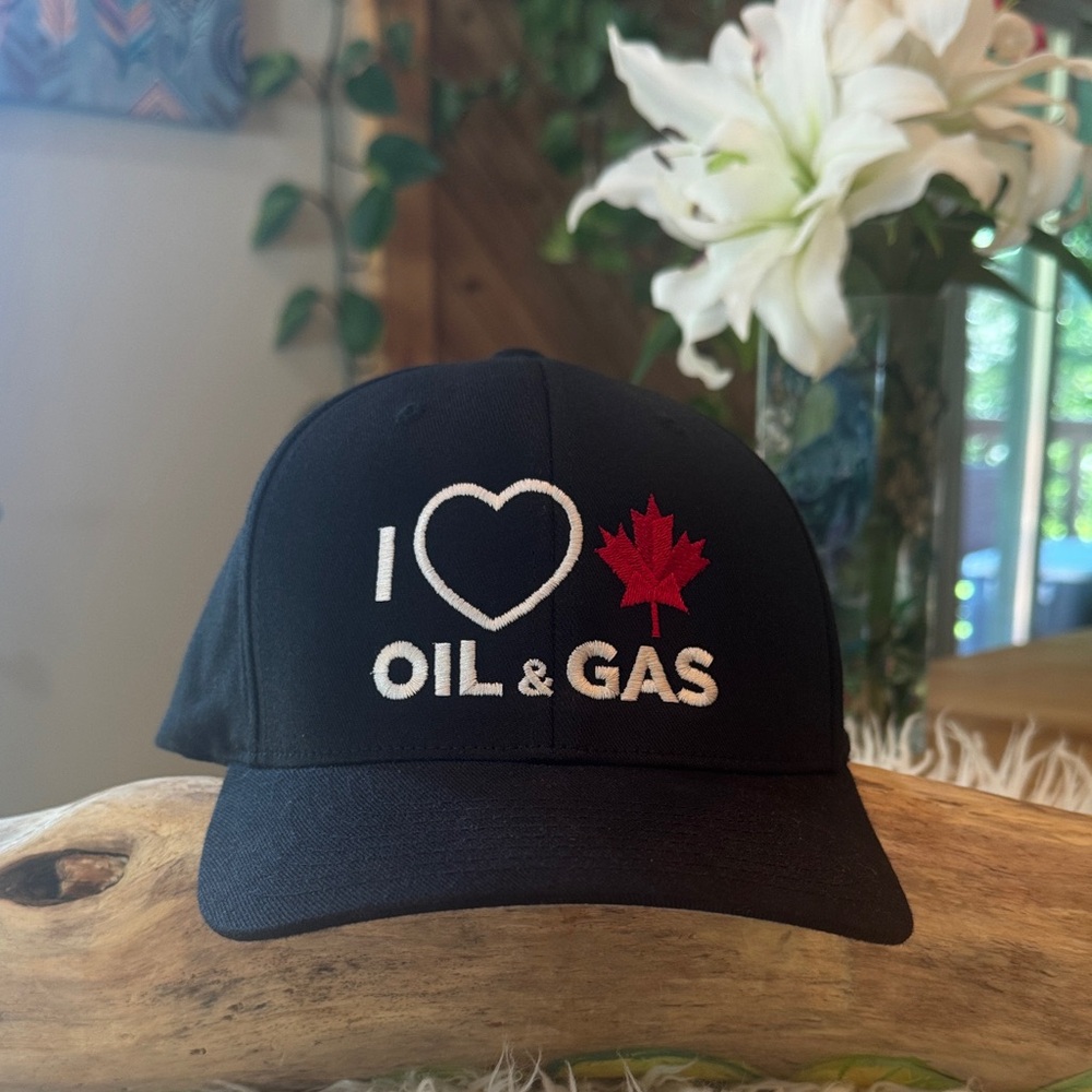Black I Love Oil & Gas Cap